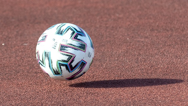 而是基於他 而是基於他