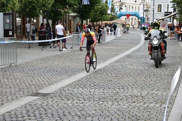 獎不僅是對 獎不僅是對